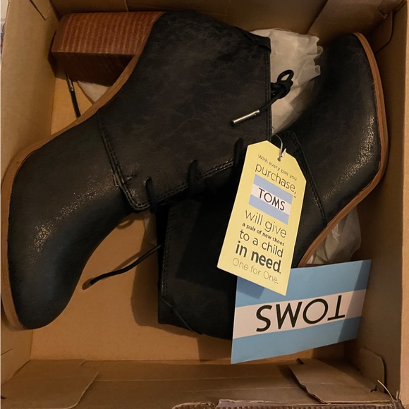 TOMS Black Mettalic Lunata Lace Up Boots Size 10 - Picture 7 of 8